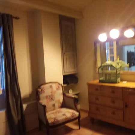 Chambre Pour 2 Personnes Avec Salle De Bain Privee Tourves Kültér fotó